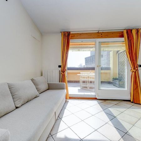 Sunset Apartment Home & Terrace 西尔米奥奈 外观 照片